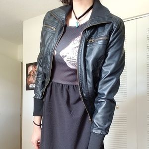 Cropped faux leather jacket